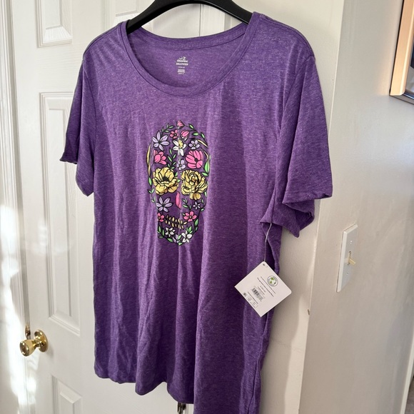 Way to Celebrate L (12-14) Purple Flower Skull Graphic Tee Halloween - Picture 6 of 8